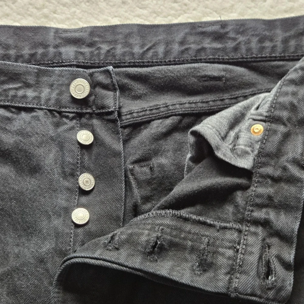 Levis 501 Jeans Mens 40x30 Black Regular Fit Straight Button Fly Denim Pants